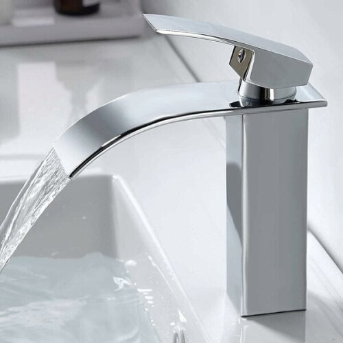 Robinet de lavabo chromé, eau chaude et froide