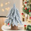 Ensemble de mini sapins de Noël floqués avec socle en bois 3