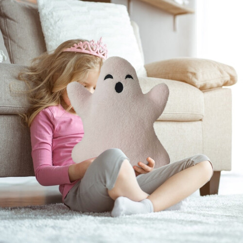 Spøkelsesformet plysjpute til Halloween-dekorasjon 1