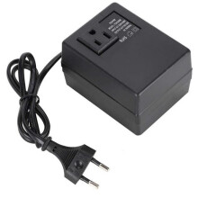 Menič napätia PAL 300W, výkonový transformátor AC 220V na 110V