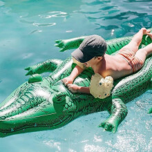 Giocattolo gonfiabile a forma di coccodrillo galleggiante per piscina, grande e cavalcabile