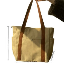 Trendige Schultertasche im Nischendesign, modisch, vielseitig, minimalistisch