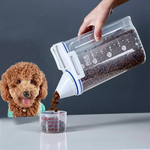 Contenitore ermetico per mangimi animali 1