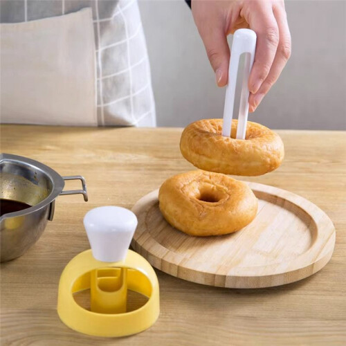 10PCS Dispenser Donut Maker Portable Waffle Mould Plastic Machine Donut Cake Mold 1