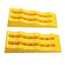 Yellow Pair of 3 Step Trailer Levelling Ramps