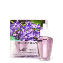 Bath and Body Works Frisch geschnittene Flieder Wallflowers Nachfüllpackung 2er Set 0,8 fl oz / 24 mL