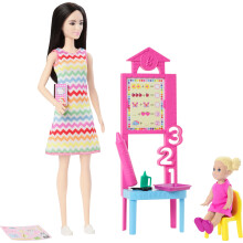 Barbie Lehrerin Puppe mit blonder Modepuppe, 1 Kleinkindpuppe & Lehrzubehör