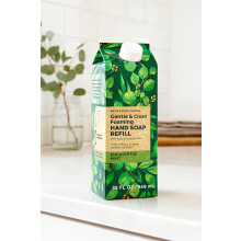 Bath & Body Works Eucalyptus Mint Gentle & Clean Foaming Hand Soap Refill, 32 fl oz / 946 ml, Refreshing Aromatherapy Scent with Essential Oils