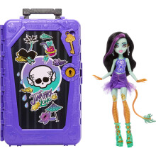 Monster High Skulltimate Secrets Jinafire Long Doll and Accessories Set, Destination: Gore-geous Oasis with Suitcase and 19+ Surprises like Clothes,