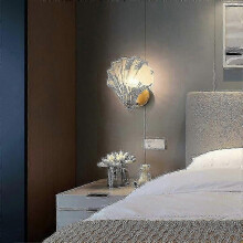 Indoor Wall Light Creative Crystal Glass Decorative Wall Light Modern Brass Wall Light Transparent Color--three Tone Lighting