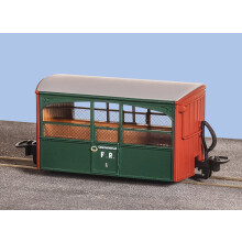 PECO GR-562 Bug Box Coach - Colonel Stephens Livery - Zoo Car OO9 Gauge
