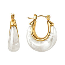 Delicate Moon Earrings Combining Metal And Resin For A Stylish Look WT