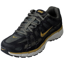 (38) Nike P-6000 SE Herren Fashion Sneaker in Black Olive