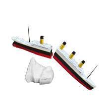 Realistisk Titanic bad- och poolleksak (uppdelad i två halvor), Titanic-topp, historiskt korrekt, ömtålig Titanic-båt