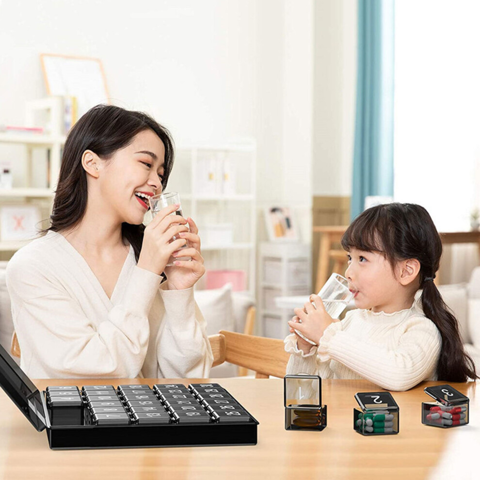 Convenient Weekly Medication Organizer 30 Compartments Safe Storage For Pills Transparent