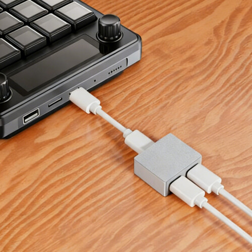 5V Type C Interfaces Signal Splitter for Device Control External Power Input