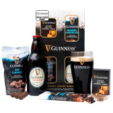 Guinness Beer Gift Set, 500 ml, Pint Glass, Chocolate & Fudge Hamper