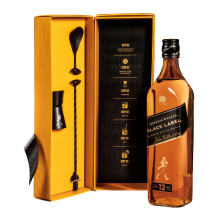 Johnnie Walker Black Label Cocktail Kit | 40% vol | 70cl | Blended Scotch Whisky | Includes Stirrer and Jigger | Cocktail Set Perfect for Gifting