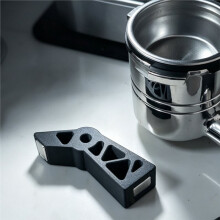 Pare-Douche Secondaire pour Machine à Expresso Italienne : Accessoire Magnétique à Auto-Adsorption, Outil de Retrait Double Fonction et Support
