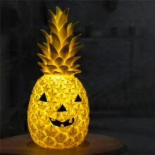 Halloween Pineapple Pumpkin Light Yellow Resin Pineapple Lantern for Bedroom Living Room Courtyard Party Decoration