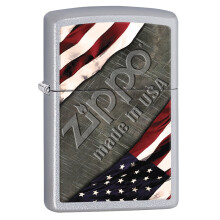 Zippo Tändare: Amerikanska Flaggan i Metall - Satin Chrome 77001