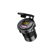 Carregador USB para Automóveis - RNCYN - 2 portas USB - QC3.0 + PD Tipo-C - Voltímetro incorporado - Interruptor de ligar/desligar