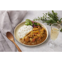 S B Golden Curry Medium Hot 2 x 110g