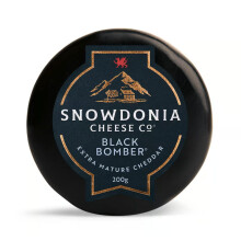 Snowdonia Cheese Company Gift Hamper Containing Three 200g Truckles L