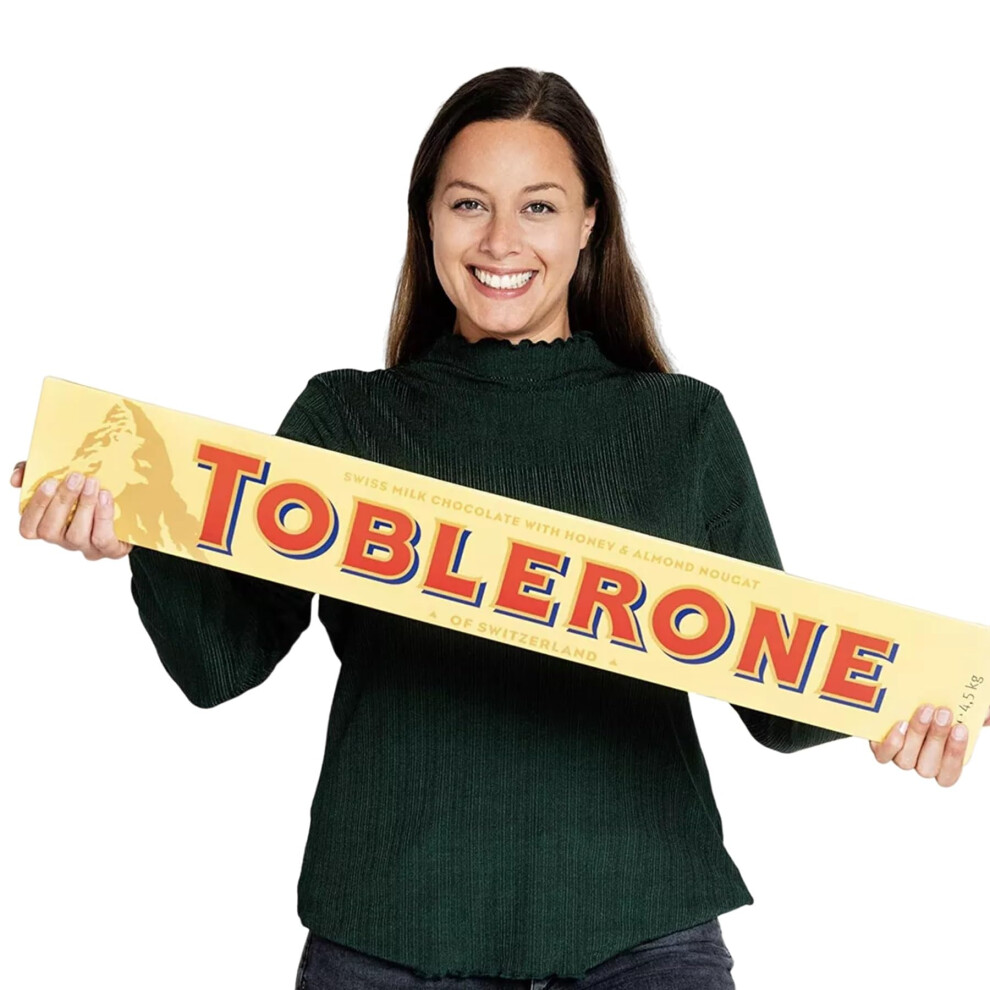 Toblerone Milk Chocolate Bar, Smooth Milk Chocolate With Honey And Almond Nougat, Perfect For Sharing Or Gifting, 4.5Kg (Pack Of 1)