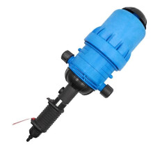 Pompe à engrais hydraulique pour un dosage précis des produits chimiques