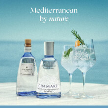 Gin Mare Mediterranean Gin, 70 cl | Super-Premium Spirit with Basil, Thyme, Rosemary & Arbequina Olive Botanicals | 42.7% ABV