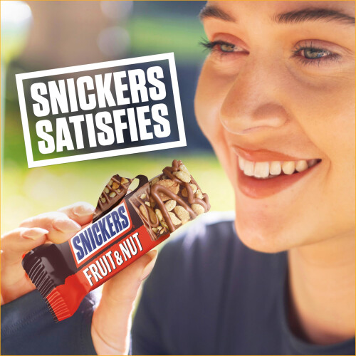 snickers Snickers Fruit & Nut Milk Chocolate Bars, 18 x 40g, Bulk Chocolate 1