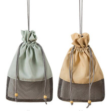 Lot de 2 sacs de rangement pour fruits avec cordon de serrage.