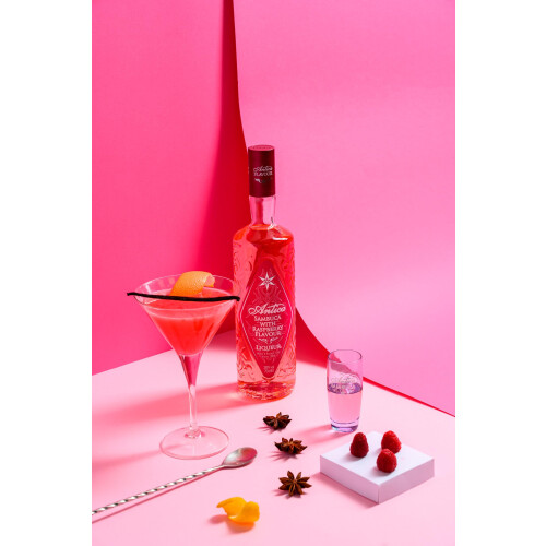 ANTICA Raspberry Sambuca 70cl Bottle 2