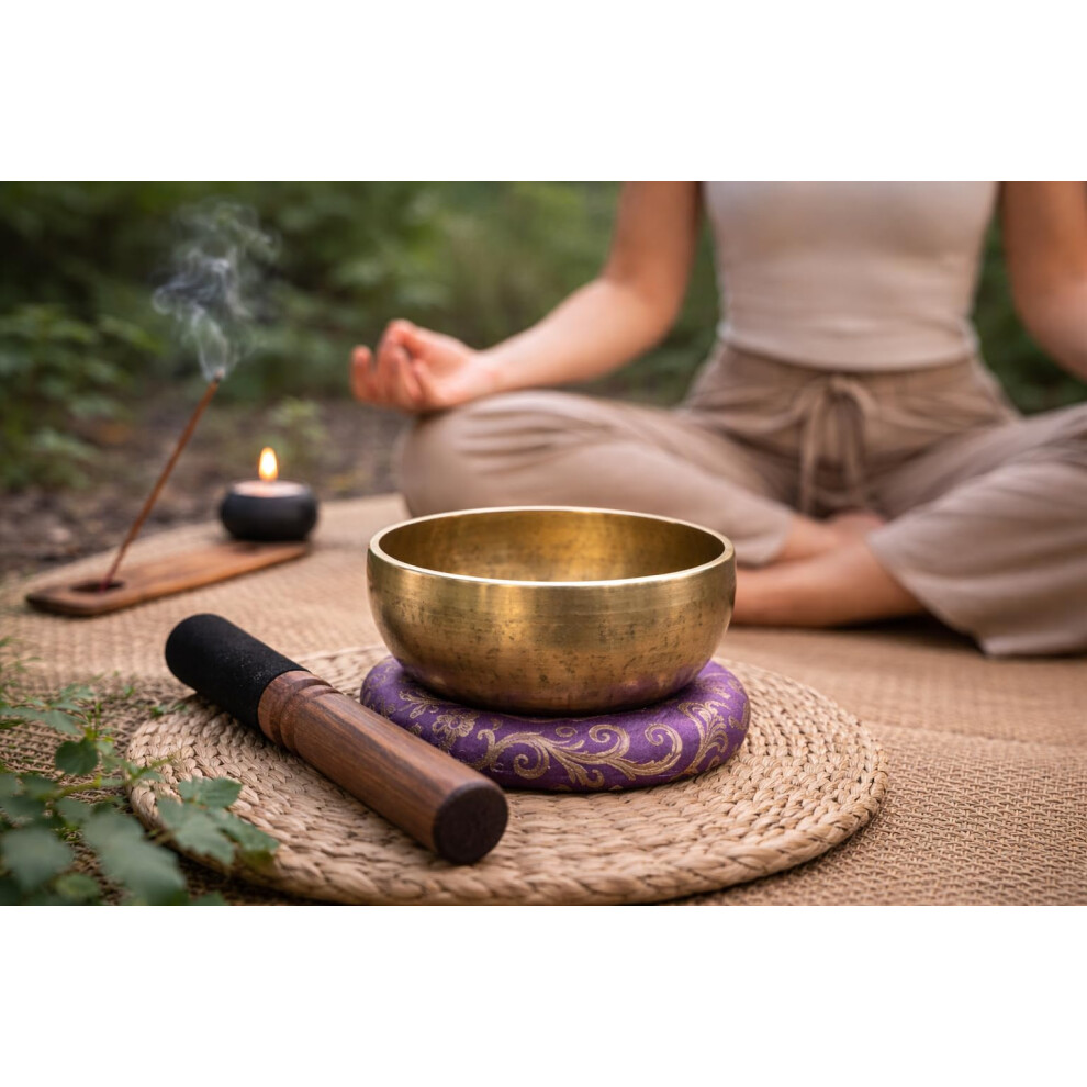 Kpavir Tibetan Singing Bowl Wooden Mallet With Black Suede Cushion – Sound He