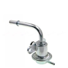 2X ZL01-13-280A Nieuwe Brandstofdrukregelaar voor 323 1.6L