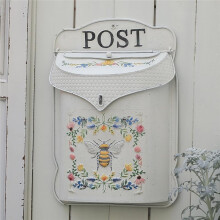 Retro Style Mailbox, Wall Metal Mailbox with Bee Pattern, Nostalgic Home Decoration,Wall Mounted Storage Box Bee Box