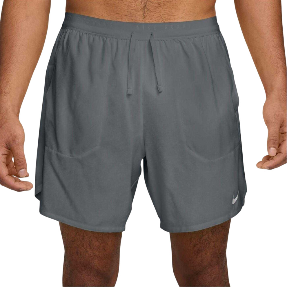 Nike (Xxl, Smoke Grey/Silver) Mens Stride Running Shorts Silver