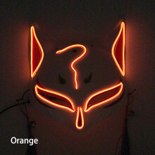 (orange) Oplichtend neon halfgelaatsmasker knipperend in donker vosmasker