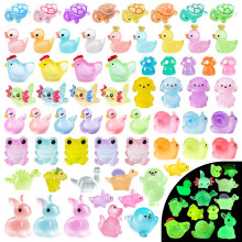 105pcs Mini Resin Animals, Tiny Resin Animals Mixed Glow in The Dark
