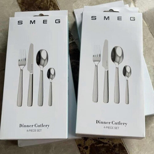 4.Piece.Western Tableware Set with Knife, Spoon, Fork Stainless Steel Set~