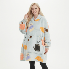 Veste-polaire couverture Kocobluza 2 en 1 Oversize à capuche Sherpa épais Ciel Motif café — vêtements cocooning