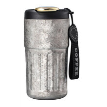 Reisebecher 420 Ml, Vakuumisolierter Becher mit Deckel und LED-Temperaturanzeige, Auslaufsicher für Den Außeneinsatz
