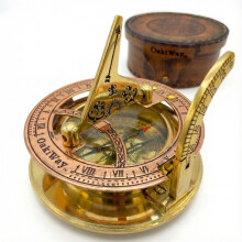 OakiWay Brass Sundial Compass - Gifts for Men, Nautical Sailing Anniversary Present for Him, Antique Vintage Pocket Watch with Leather Case
