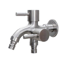 Robinet double pour machine à laver extérieure et usage au jardin