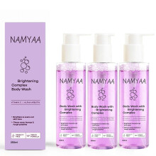 Namyaa Body Wash Met Vitamine C En Huidverzorgende Actieve Stoffen Vermindert Donkere Vlekken 750Ml Pack Van 3