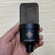 (1 piece black) Professional recording studio microphone, large diaphragm cardioid condenser microphone with extreme