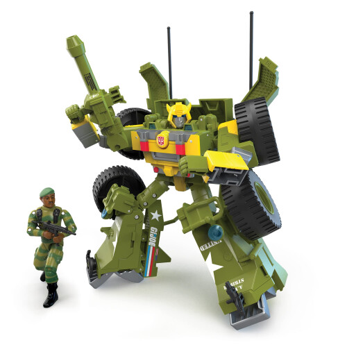 Transformers Transformers Generations Collaborative: G.I. Joe Mash-Up Bumblebee A.W.E. Striker & Lonzo Stalker