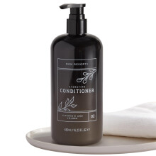 Acondicionador Hidratante MGM Resorts - Vitamina E y Aceite de Jojoba - Olor a Higo, Arándano y Bergamota - 16.23 oz