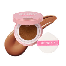 Ruby Kisses Cushion Foundation, Full Coverage K-Beauty Makeup, Långvarig och Lätt, Naturlig Glowy Finish för Alla Hudtyper